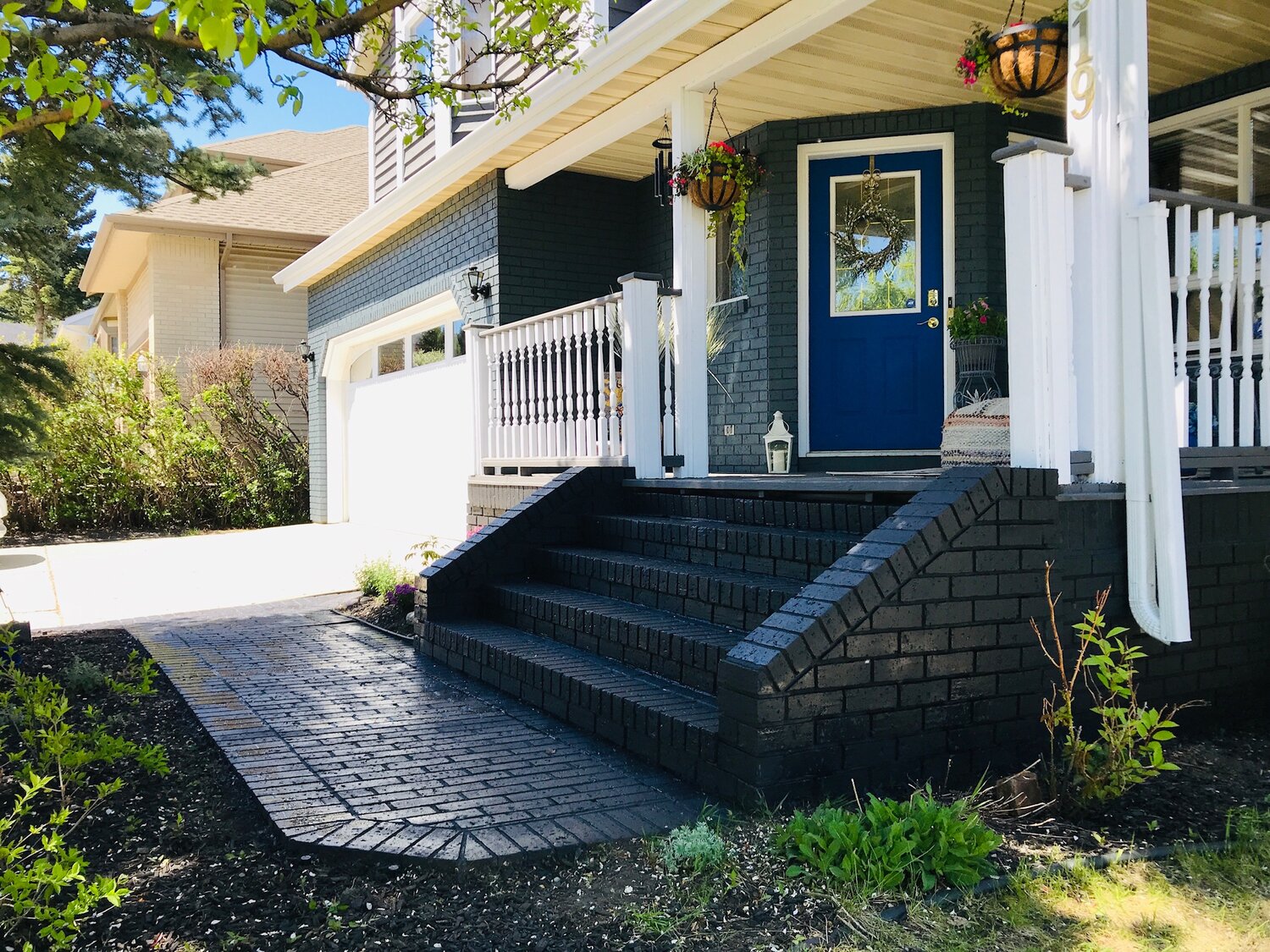 door painting